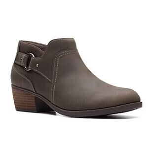 Clarks Womens Charlten Grace Stacked Heel Leather Western‎ Booties Size 7.5